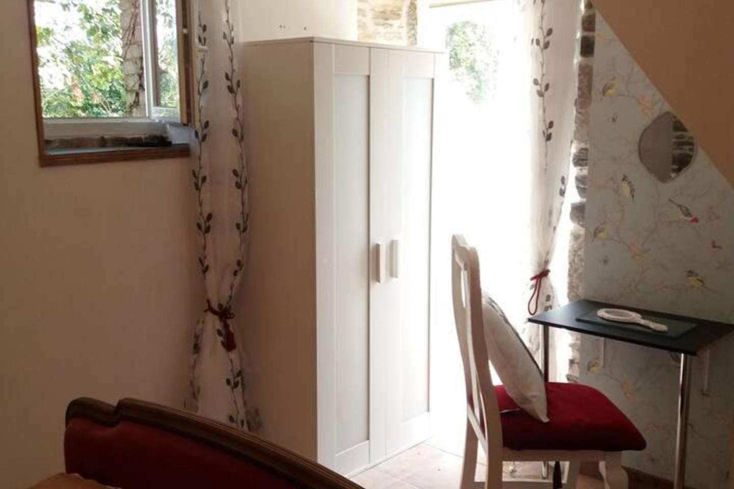 Mortain-Bocage - 2-Bed Wisteria Cottage - Sleeps 4 Notre-Dame-du-Touchet Екстер'єр фото